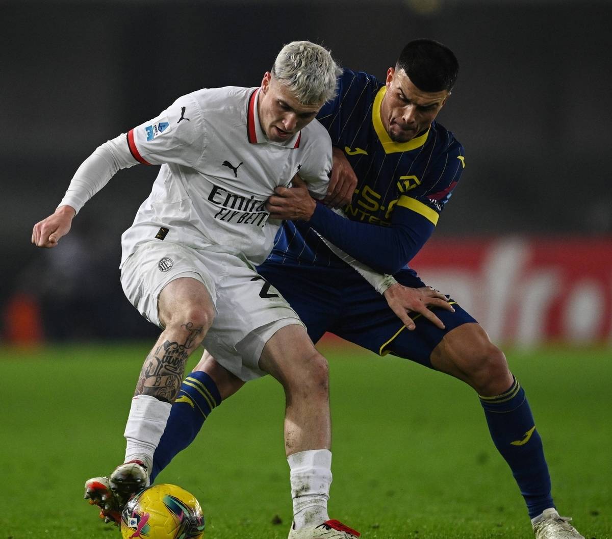 尤文2-1力挫AC米兰,艰难取胜 尤文2-1力挫AC米兰,艰难取胜