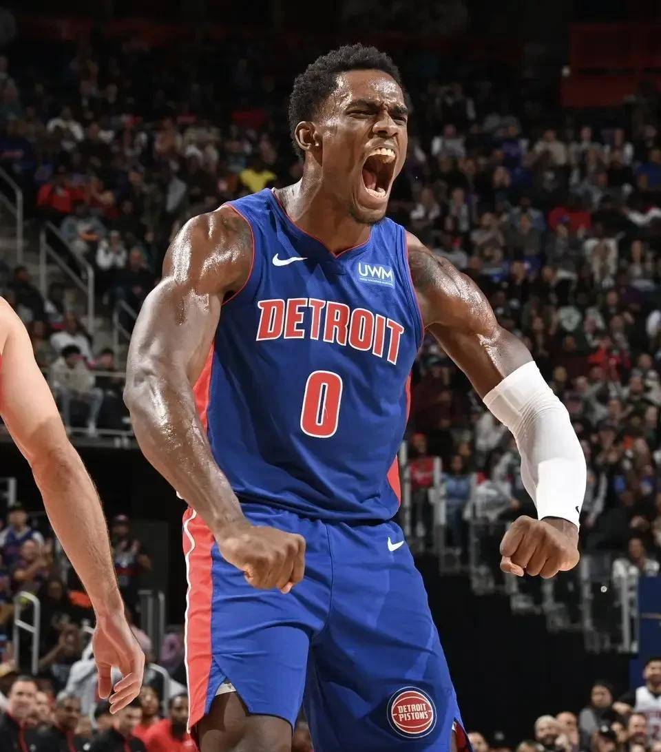 快船不敌猛龙，主场告负