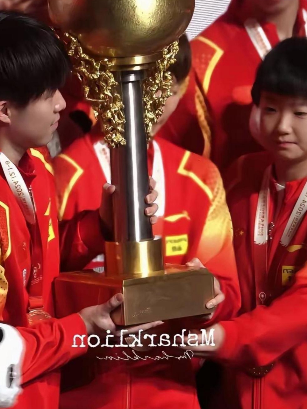 运动精神,团结友爱的奥运选手为荣誉而战 运动精神,团结友爱的奥运选手为荣誉而战